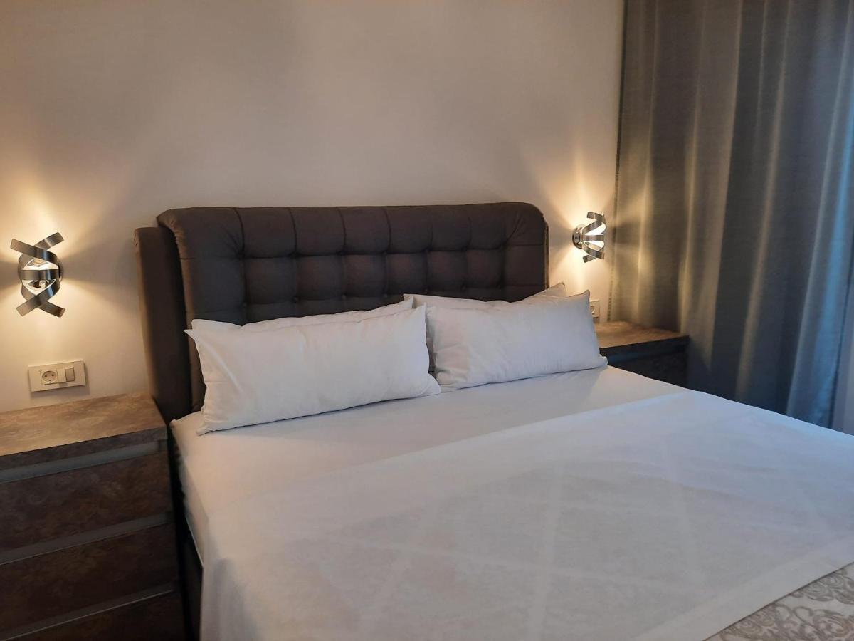 Apartment Anny De Luxe With Sea View ماكارسكا المظهر الخارجي الصورة