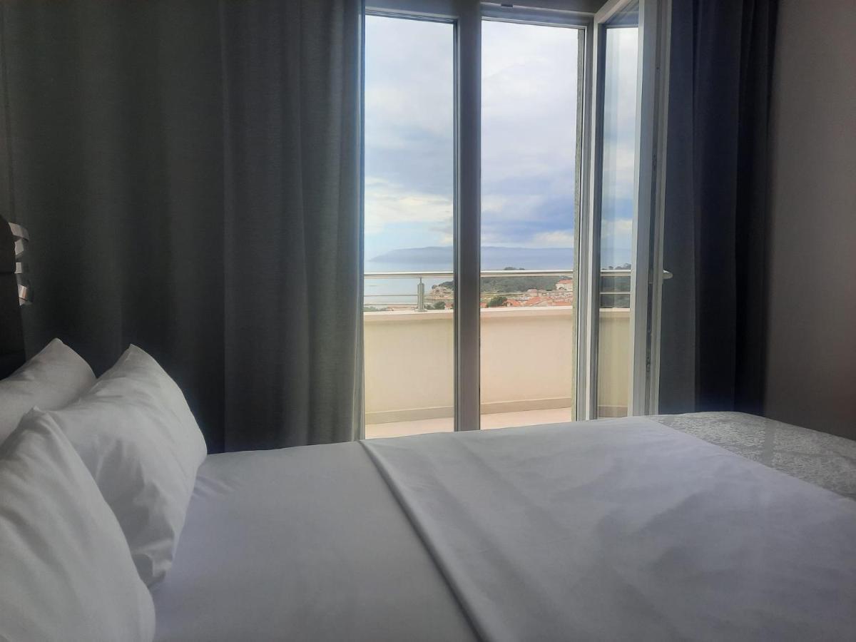 Apartment Anny De Luxe With Sea View ماكارسكا المظهر الخارجي الصورة
